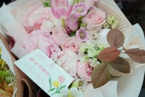 【四院 | 护士节系列活动二】鲜花献给最美的天使！湖州第四医院领导班子慰问全体护理人员